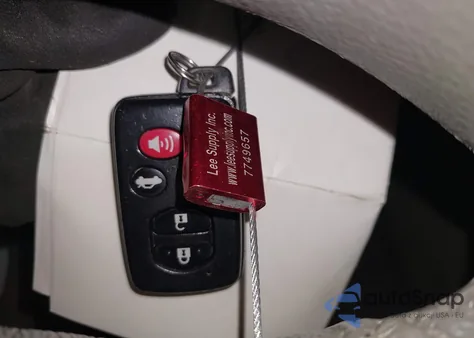 2011 Toyota Camry Xle V6 z USA, uszkodzony, nr VIN 4T1BK3EK2BU620340